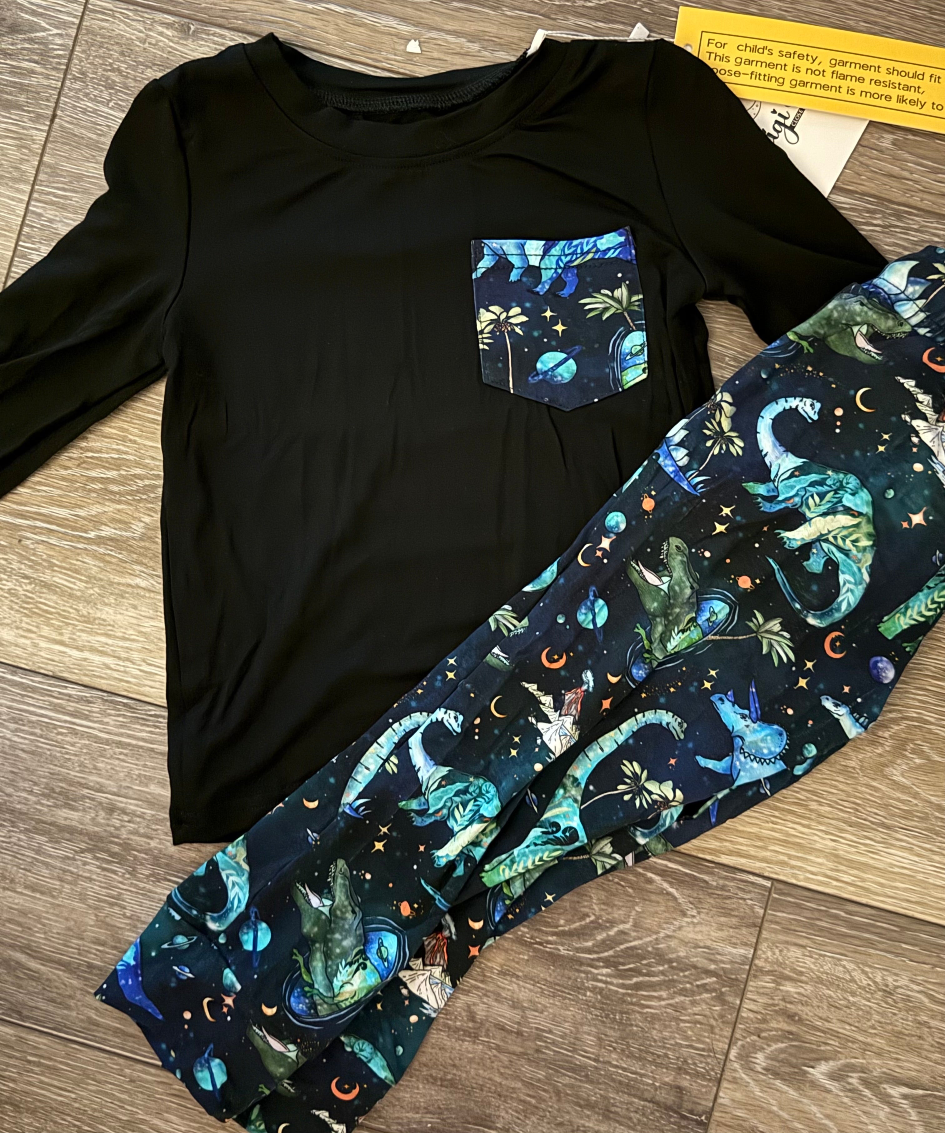 Space Dino's- 2 Piece Set Long Sleeve and Pants Jogger Set