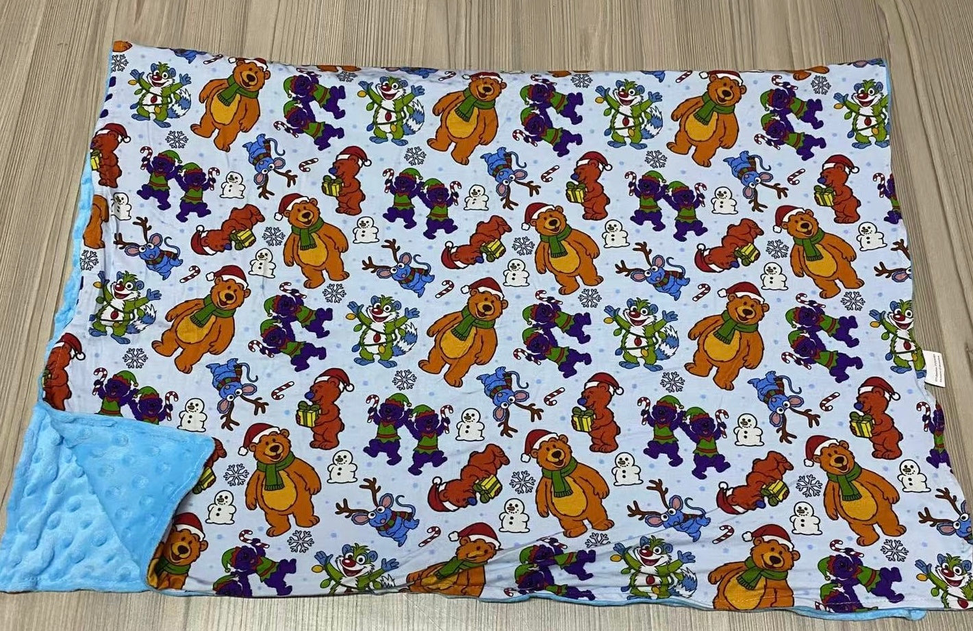 FROSTY BEAR FRIENDS BLANKET 30x40