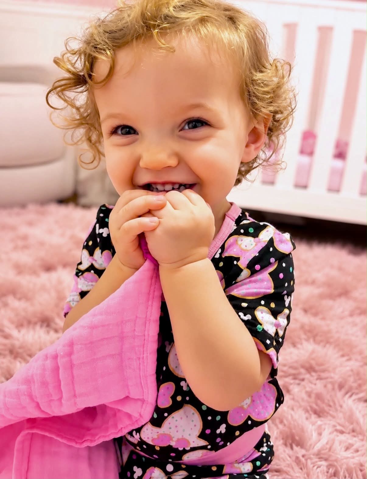 Minnie's Treats - 2 Piece PJ Set Short Sleeve and Shorts