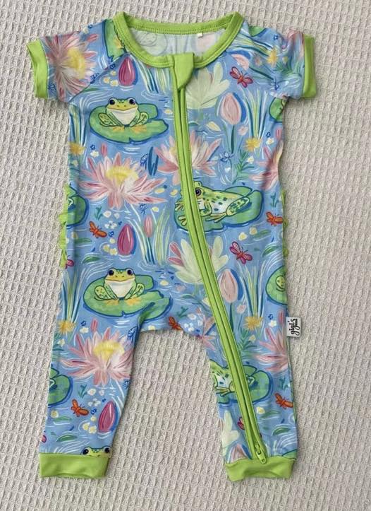 Sweet Frog - Short Sleeve Ruffle Bum Zippy