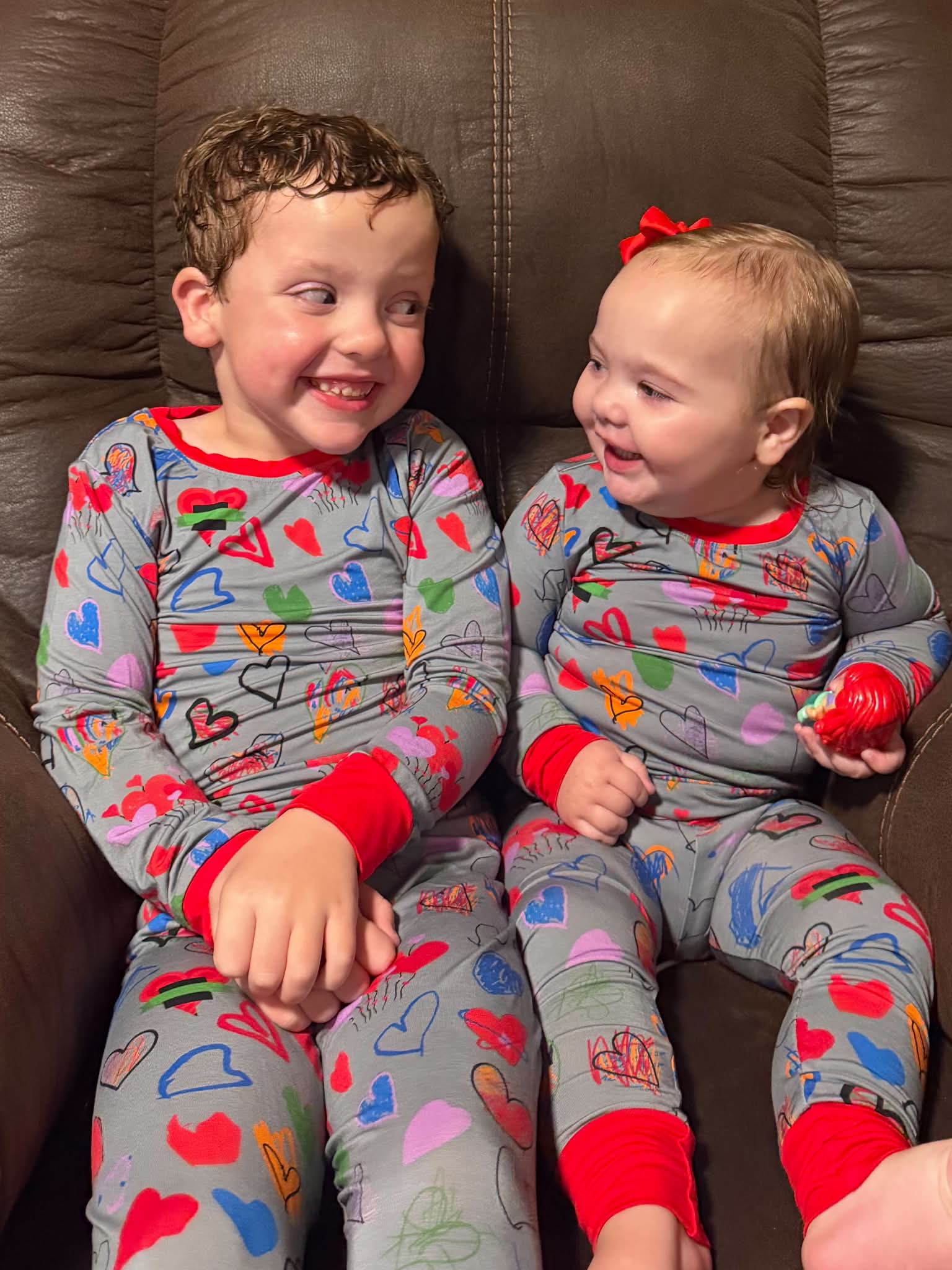 Unique Heartbeats - 2 Piece Set Long Sleeve and Pants PJs