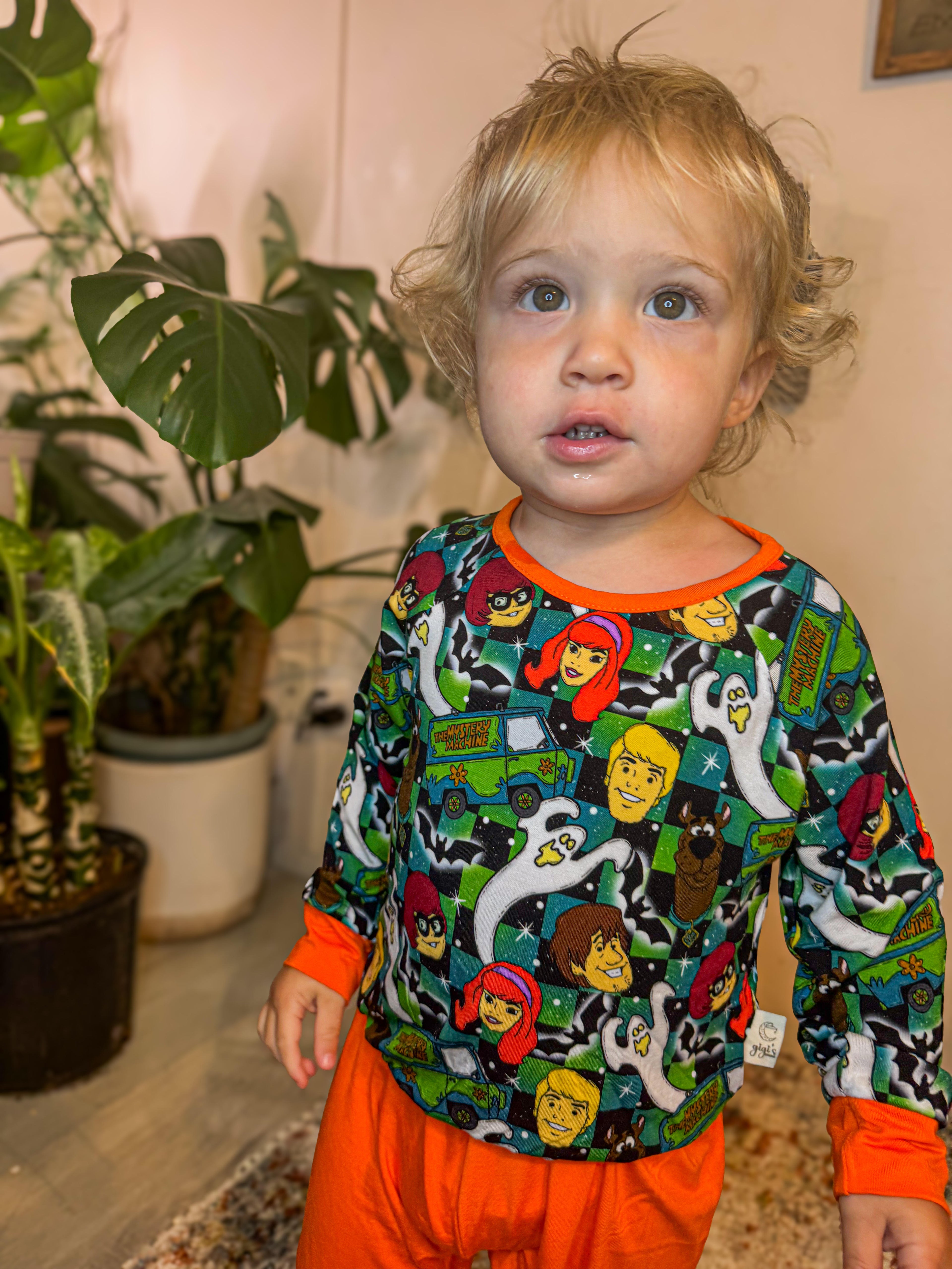 Mystery Machine Mayhem 2 Piece Set / Crewneck with Pants