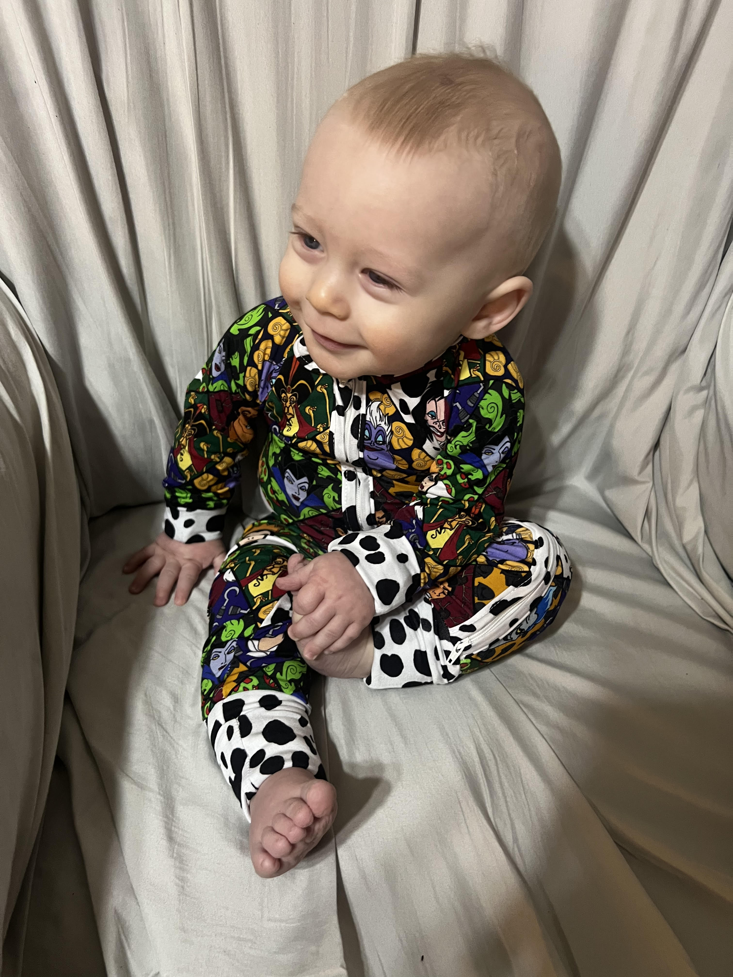 Villain Vibes Long Sleeve Convertible Zippy